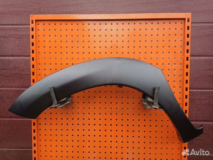Накладка крыла Toyota Hilux 08