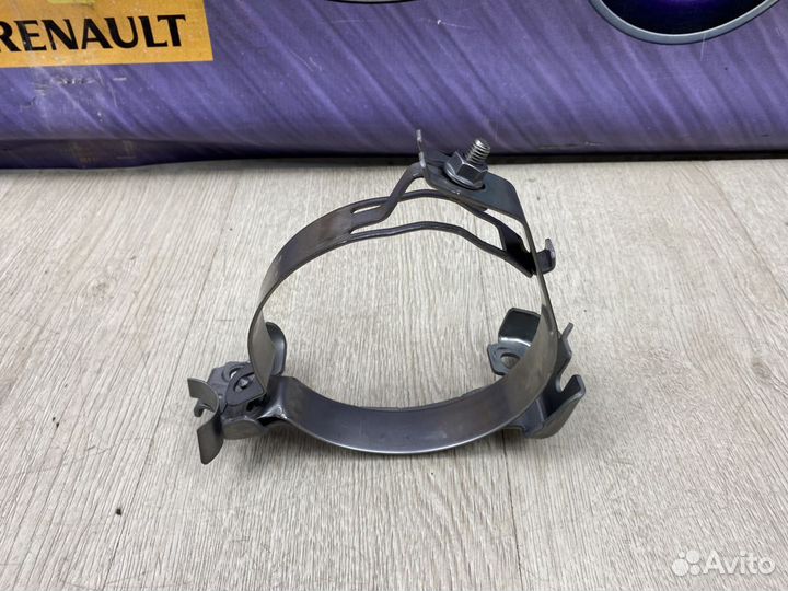 Кронштейн renault sandero 2 stepway