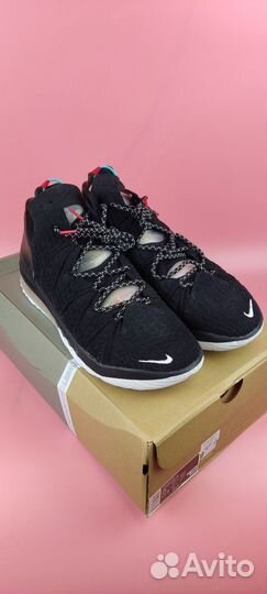 Nike lebron 18