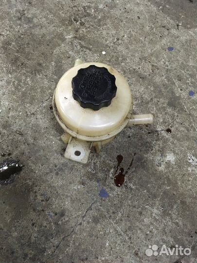 Бачок гидроусилителя (Kia Shuma, Kia Spectra)