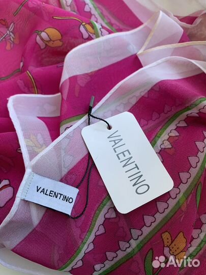 Шифоновый воздушный платок Valentino фуксия