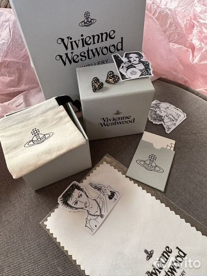 Серьги гвоздики Vivienne Westwood