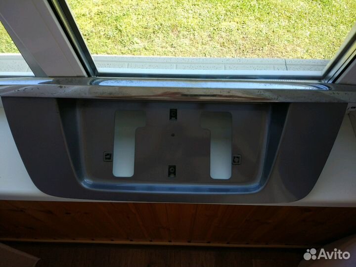 Для Honda Odyssey RA6-9 вставка под номерной знак