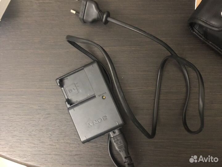 Компактный фотоаппарат