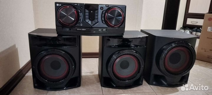 Активные напольные колонки