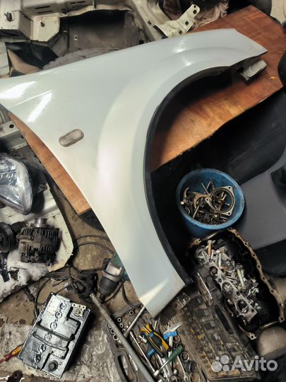 Крыло правое logan 1