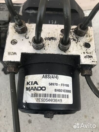 Блок ABS (насос) Kia RIO 1 58970FD100
