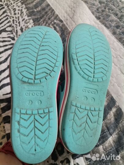 Босоножки Crocs j1