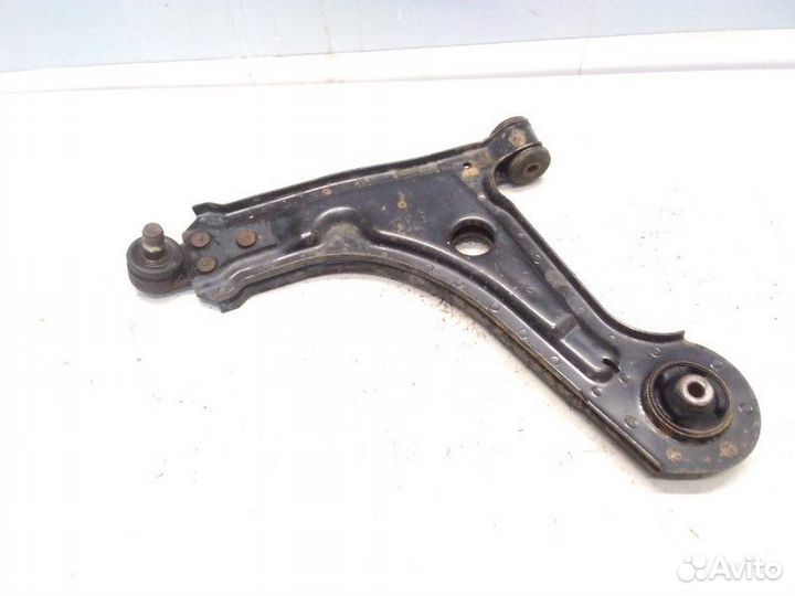 Рычаг подвески trt matiz r9005. 6 передний рычаг. Lacetti передние рычаги. Рычаг шевроле лачетти. Болт переднего рычага лачетти.