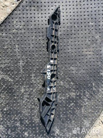 Крепление бампера заднее правое Toyota Corolla150