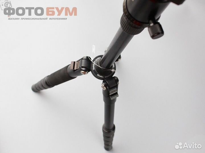 Штатив профессиональный Triopo MT-2205 + N-1