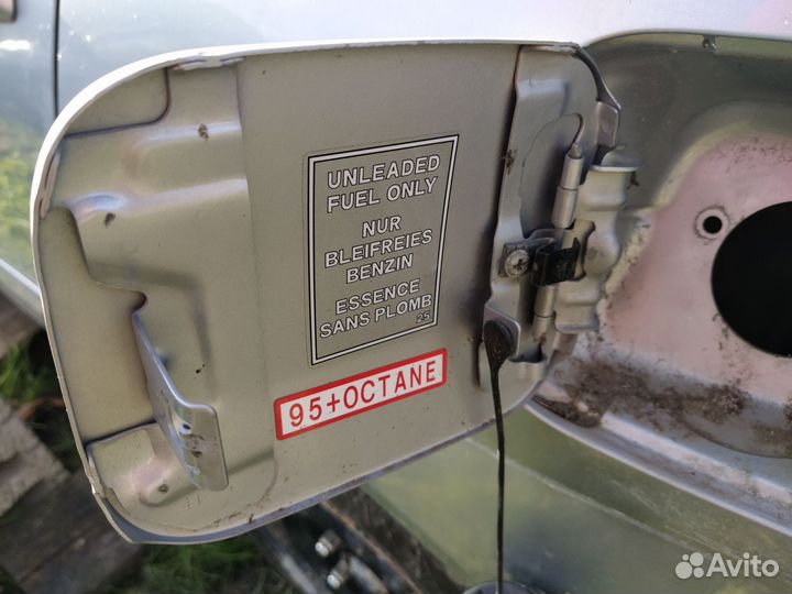 Лючок бензобака Mitsubishi Lancer 9