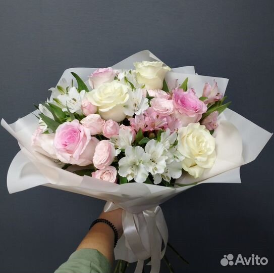 Цветы и букеты ко Дню Учителя. Доставка 46-10-00