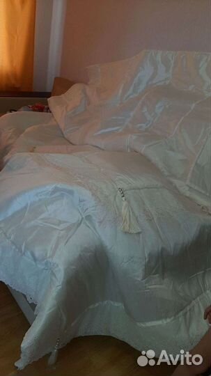 Покрывало на кровать новое