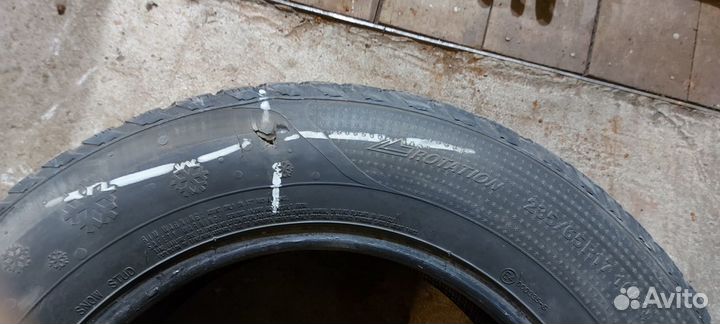 Kumho I'Zen RV Stud KC16 235/65 R17 108Q