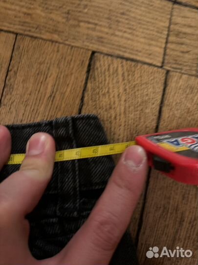 Джинсы бананы