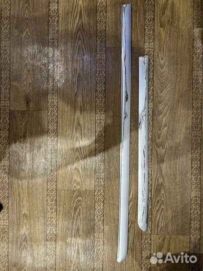 Продам молдинг на Toyota premio