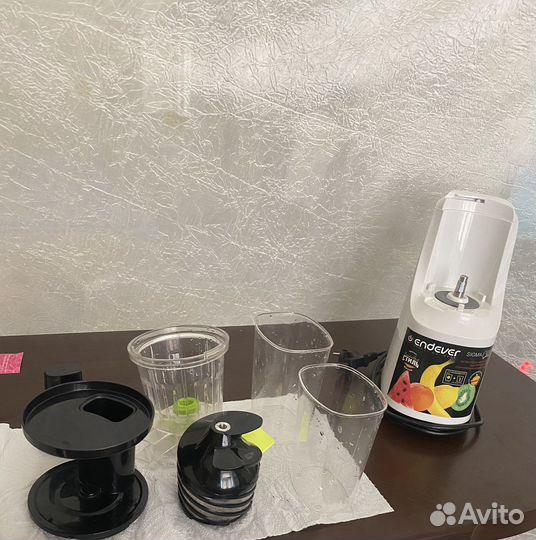 Соковыжималка шнековая