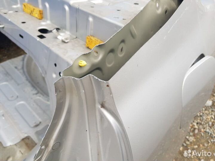 Крыло заднее левое Toyota Corolla