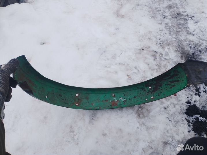 Заднее крыло Карпаты