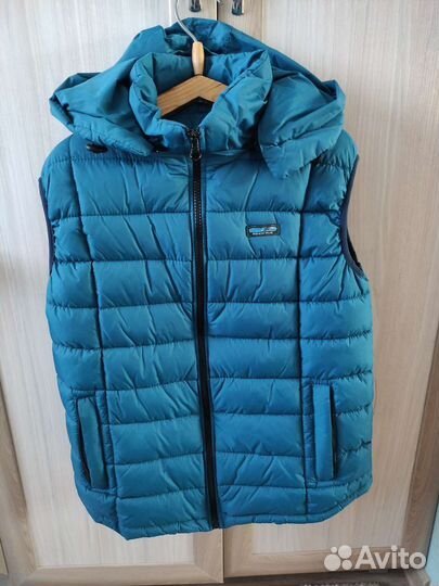 Жилетка для мальчика новая