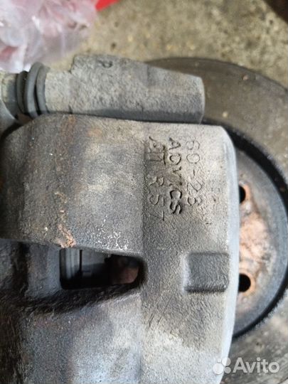 Суппорта передние Тойота Камри 70