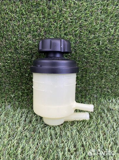 Бачок гур kia rio 3 hyundai solaris 1 2011-2017