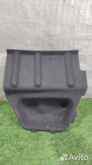 Обшивка багажника левая Land Rover Freelander 2 2