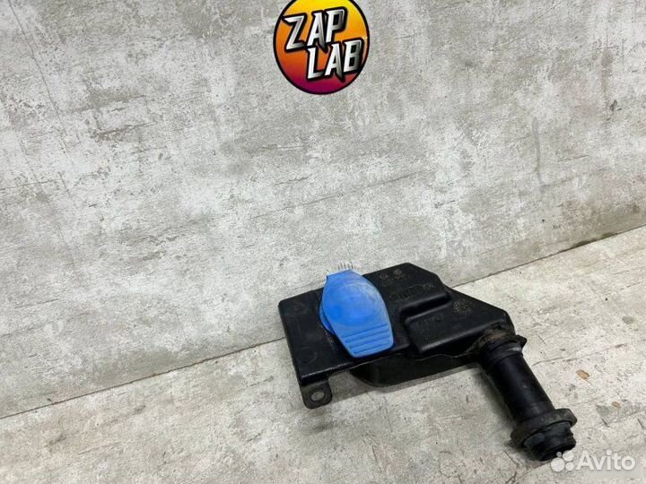 Горловина бачка стеклоомывателя Audi A4 B8