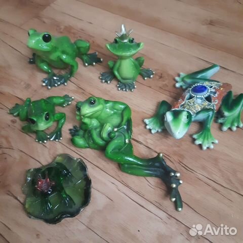 Коллекция лягушек