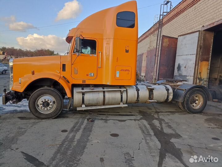 Freightliner FLD 120, 2004