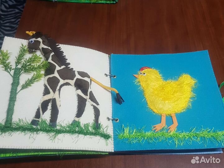 Тактильная книжка из фетра.