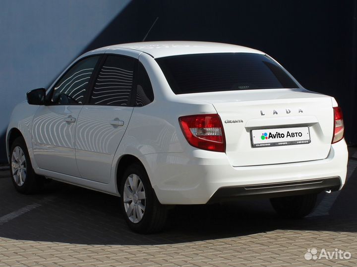 LADA Granta 1.6 МТ, 2022, 32 951 км