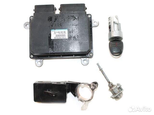 Блок управления двигателем 1860A922 Mitsubishi