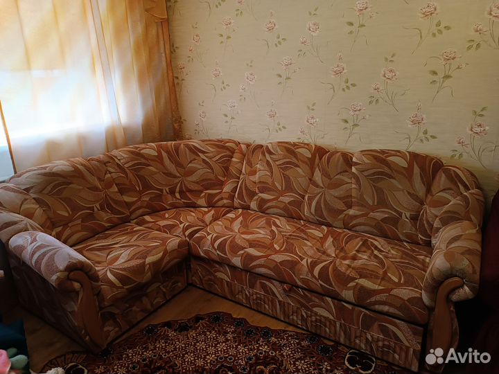 Угловой диван бу