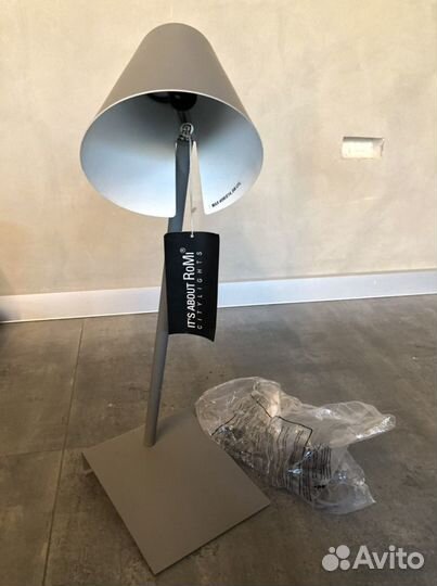 Лампа настольная It’s about RoMi