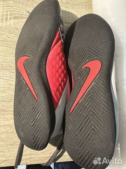 Футзалки nike phantom
