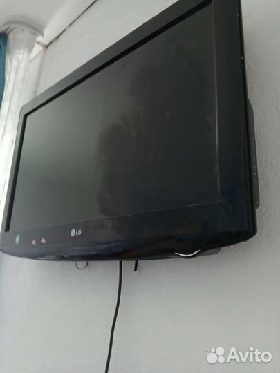 Телевизор ЖК бу LG 32