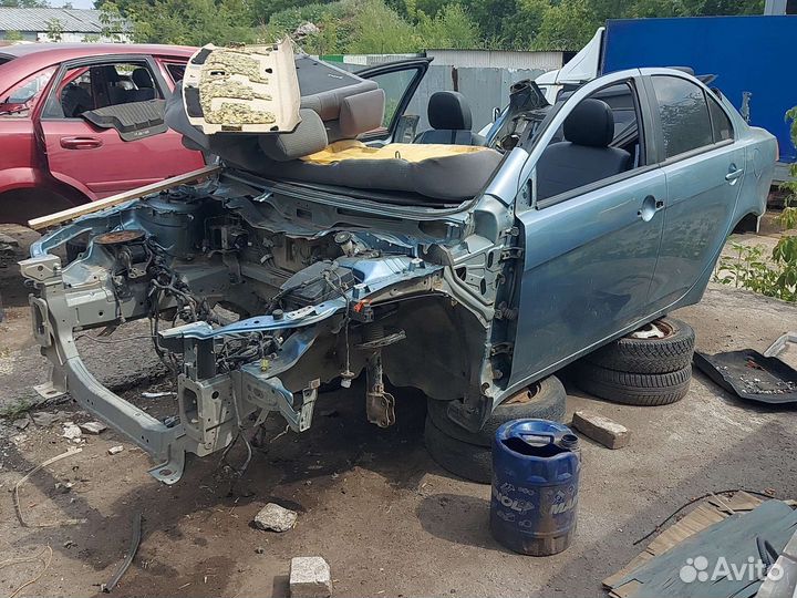 Митсубиси Лансер 10 по запчастям в разбор