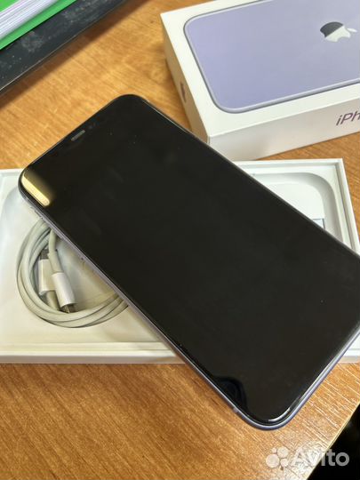 iPhone 11, 64 ГБ