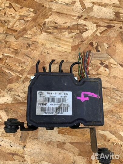 Блок abs Volkswagen Tiguan 2007-2011