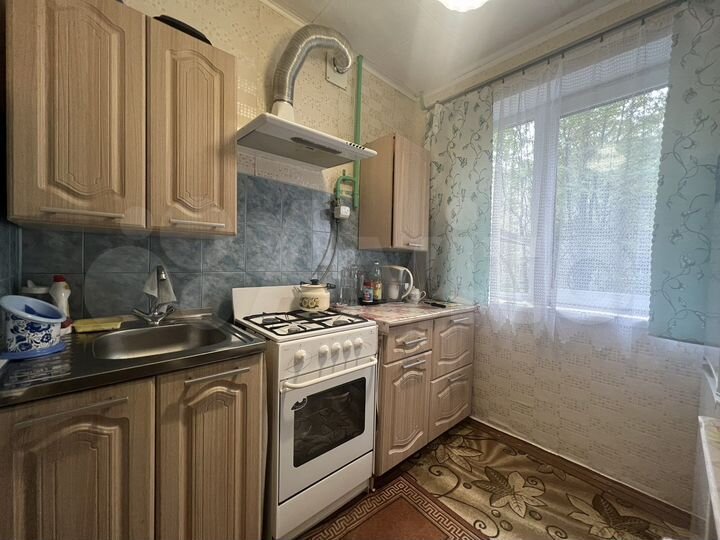 3-к. квартира, 47 м², 1/5 эт.