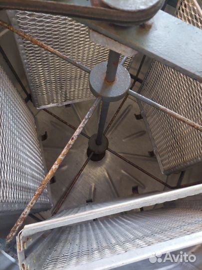 Медогонка 4-х рамочная