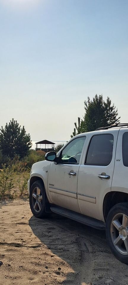Chevrolet Tahoe: фото владельца