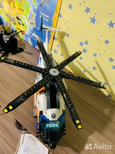 Вертолет lego