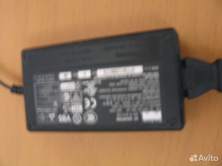 Адаптеры и зарядники разные