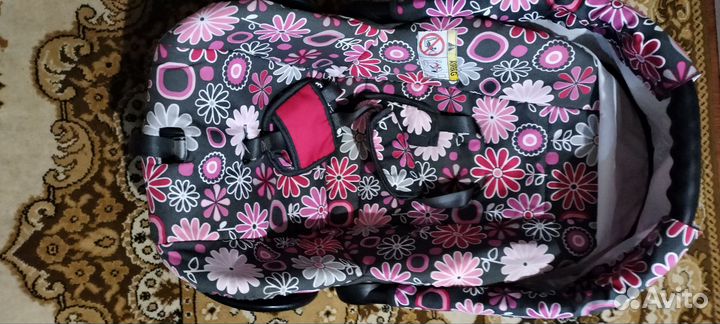 Автолюлька на колесах для новорожденных