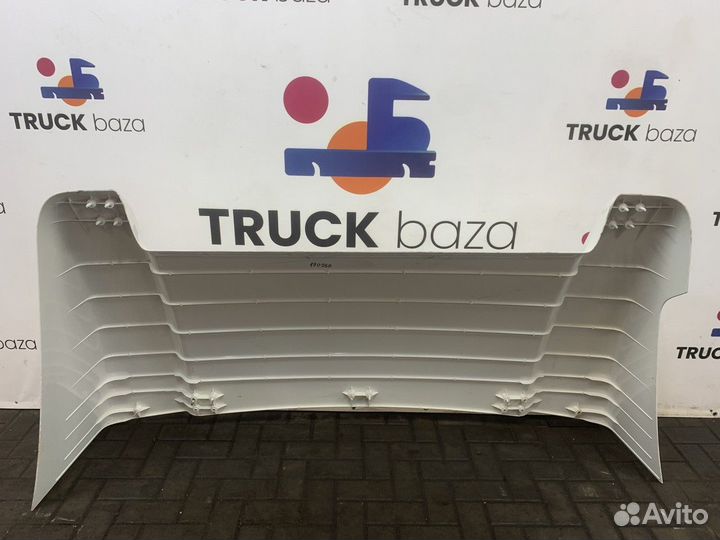 82358332 Спойлер кабины верхний Volvo FH