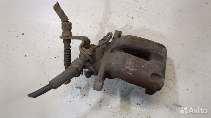 Суппорт Skoda SuperB, 2010