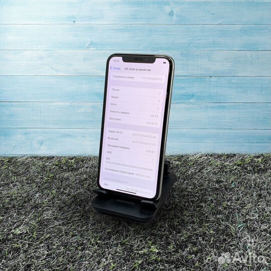 iPhone Xs, 64 ГБ